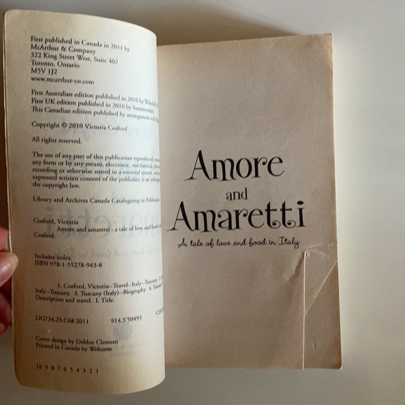 Fiction Novel : Amore and Amaretti by Victoria Cosford - A tale of love and food - Picture 3 of 4